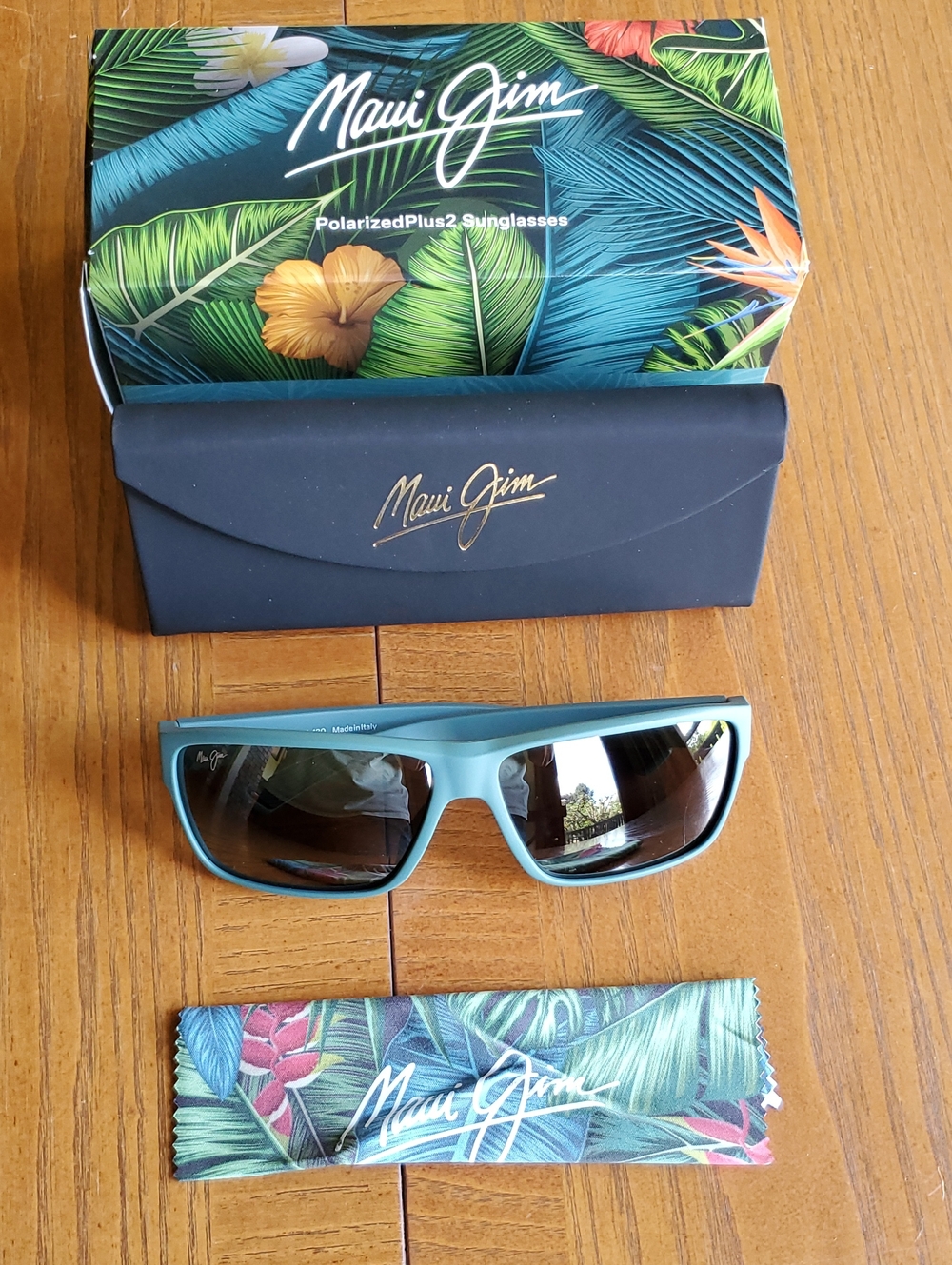 Maui Jim Uila  Sunglasses with Neutral Grey Lenses and military Green Frames
